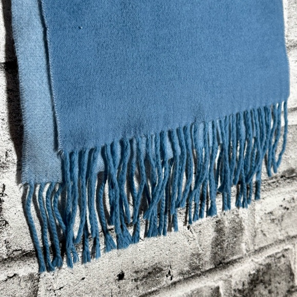 Ultra Soft Reversible Fall/Winter Scarf - Picture 2 of 3